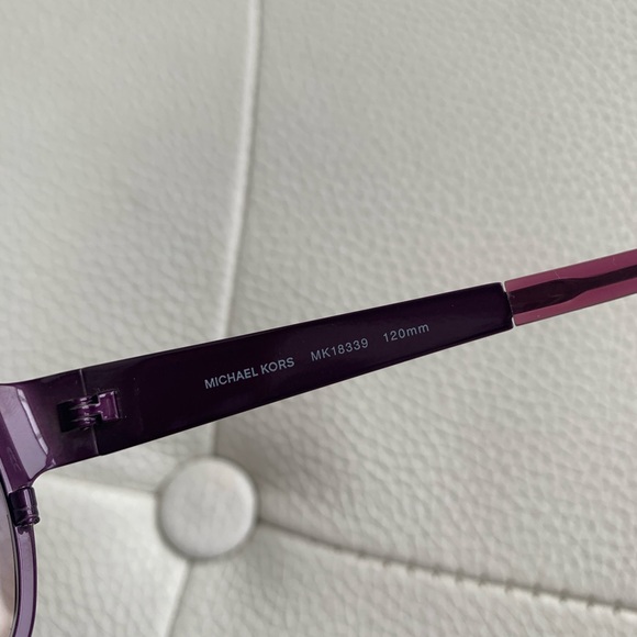 Michael Kors titanium sunglasses - Picture 4 of 6